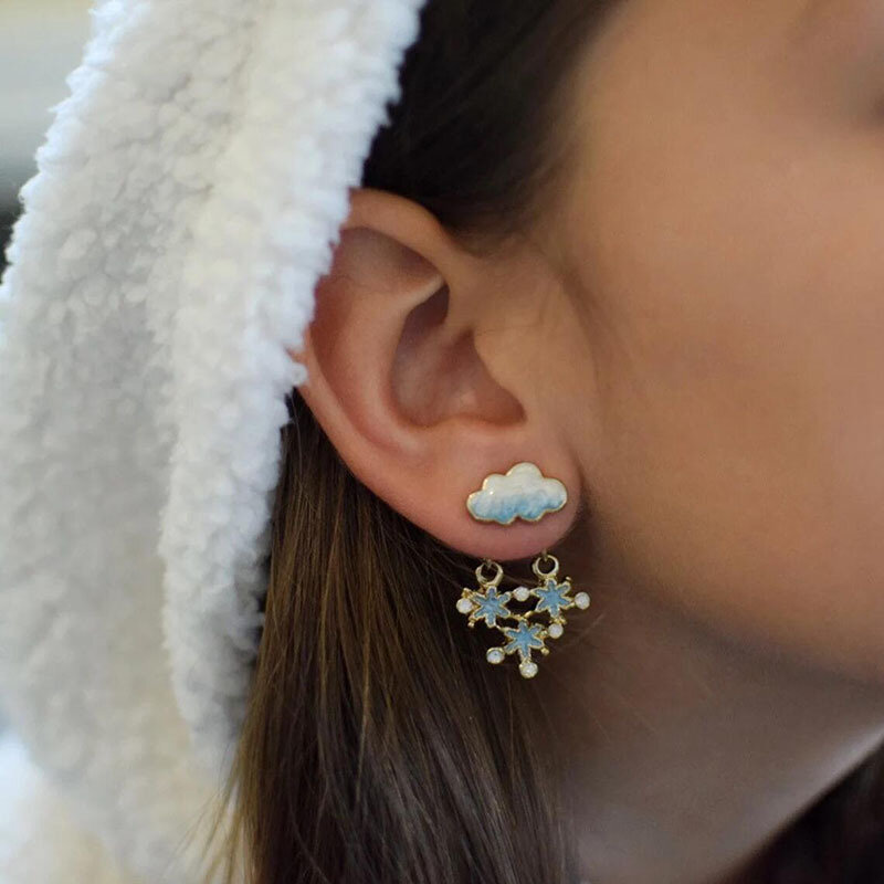 Ursprüngliche niedliche wolken blaue Regentropfen baumeln Ohrringe für Frauen süße weiße Glasur charmanten Schmuck