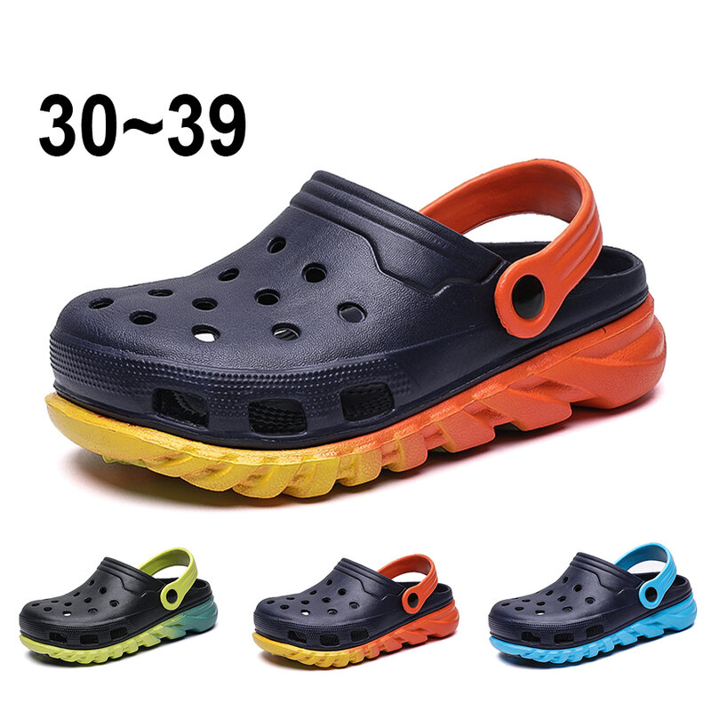 Sepatu sneaker anak lelaki perempuan, sandal pantai lubang warna permen, sandal musim panas anak-anak bakiak bagal 30-39