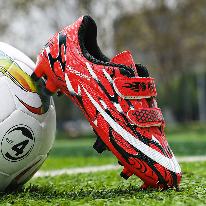 รองเท้าฟุตบอลสำหรับเด็กสีแดงรองเท้าผ้าใบฟุตซอลสำหรับเด็กผู้ชายรองเท้ากีฬาฟุตบอลน้ำหนักเบา Comfort กลางแจ้ง