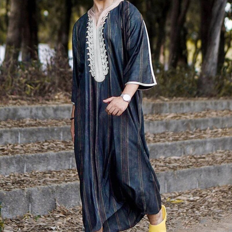 ملابس إسلامية للرجال رداء قفطان مسلم رجل مغربي هودي فستان طويل عربي مخطط رداء الشرق الأوسط زي وطني
