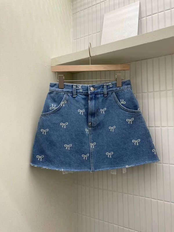 Женская джинсовая юбка с вышивкой, кружевная юбка-футляр с бантом и лентой, лето 2024