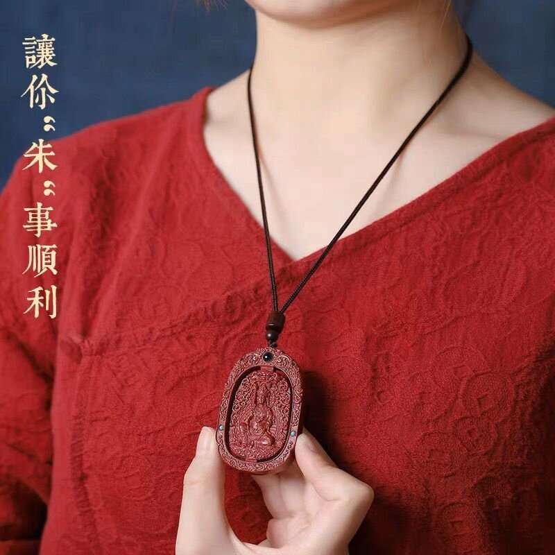 Pendentif du zodiaque en forme de lapin naturel, le bouddha, le dieu, l'année de vie, appartient au collier de la femme et de l'homme