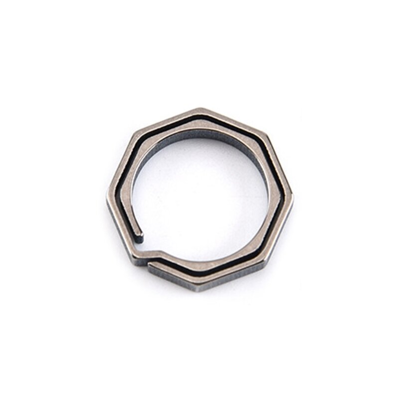 男性用の新しいシンプルな幾何学的デザインのキーリング,軽量チタン合金キーホルダー,バックル付き,2022