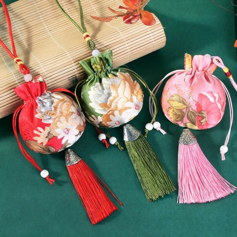 Monedero de estilo chino con patrón de flores para decoración de dormitorio, bolsa de joyería con bordado antiguo, adornos de coche, regalo de moda