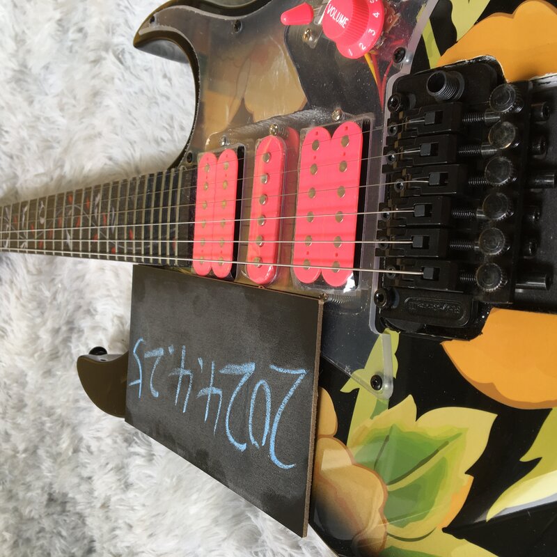 Бесплатная доставка, пользовательская 6-струнная электрическая гитара, грифельная доска из розового дерева, быстрая доставка гитар, черная металлическая гитара