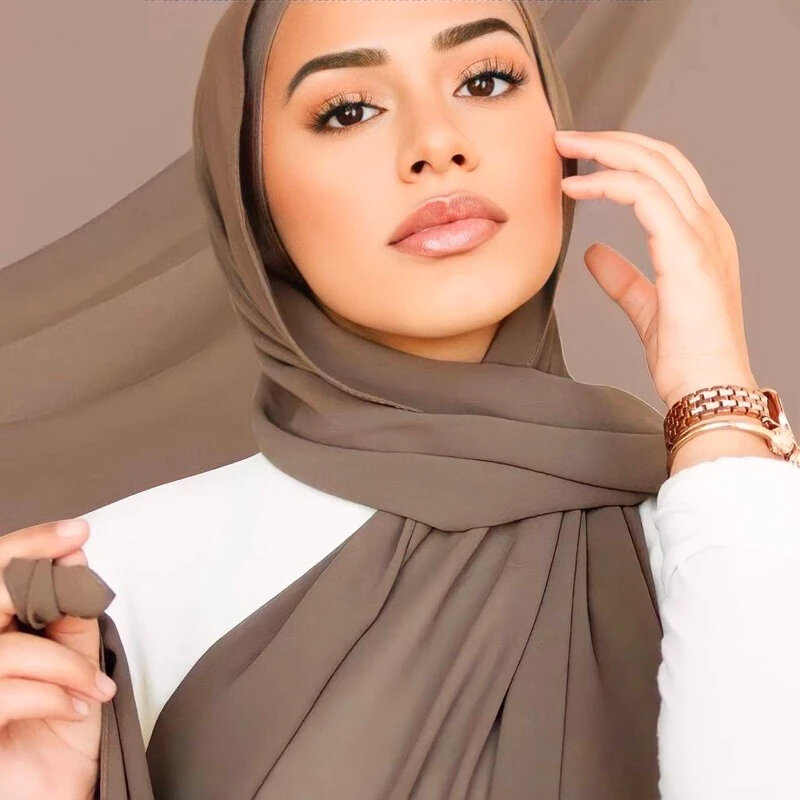Set jilbab sifon dengan topi warna yang cocok, Selendang syal Muslim jilbab dengan warna yang sama Jersey topi dalam Set jilbab sifon