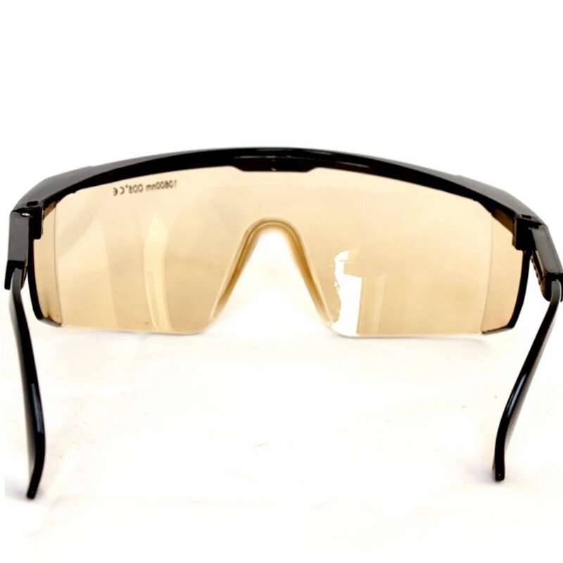 نظارات واقية بالليزر مع صندوق ، امتصاص مستمر ، حماية ، نظارات السلامة ، T % = 90 ، CE ، OD5 ، 10600 نانومتر