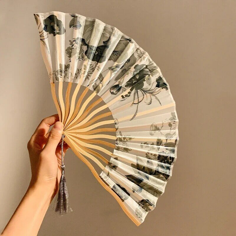Abanico plegable de bambú antiguo, ventilador portátil de mano, decoración bonita personalizada, color blanco