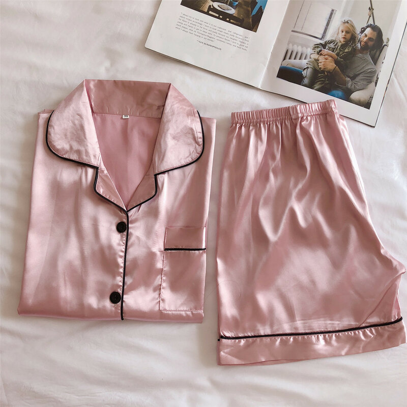 Conjunto de Pijama de satén de seda para mujer, ropa de dormir con botones, pantalones cortos, 2 piezas