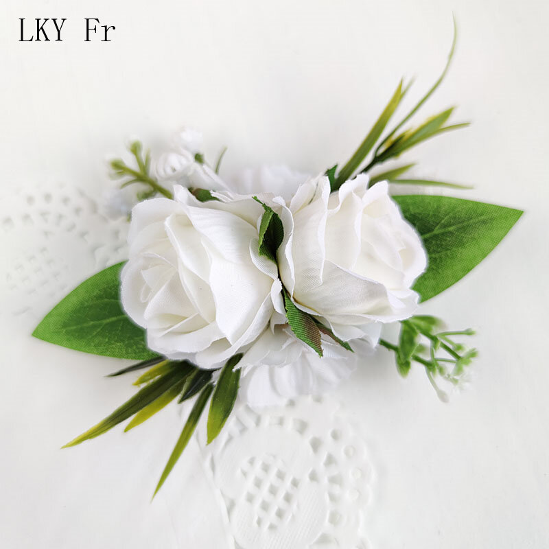 Boutonniere อุปกรณ์จัดงานแต่งงานเจ้าบ่าวรังดุมข้อมือเสื้อยกทรงดอกไม้ดอกกุหลาบผ้าไหมเทียมกำไลเพื่อนเจ้าสาว