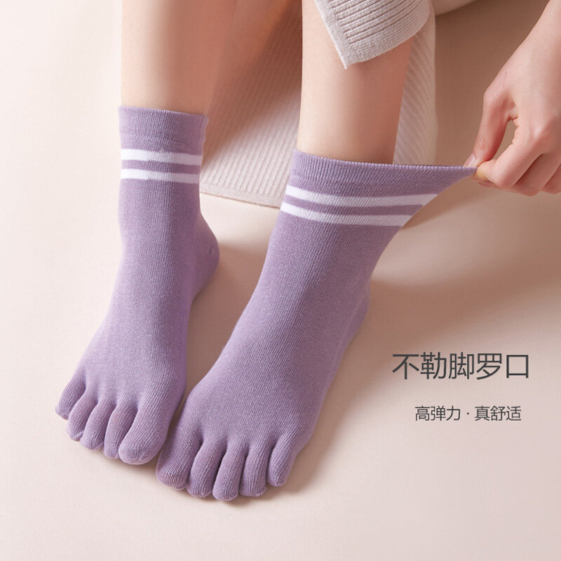 ถุงเท้าถุงเท้าข้อต่ำ5นิ้วสำหรับผู้หญิง, ถุงเท้าผ้าฝ้ายลายทางระบายอากาศได้ดีดูดซับเหงื่อนุ่มยืดหยุ่น