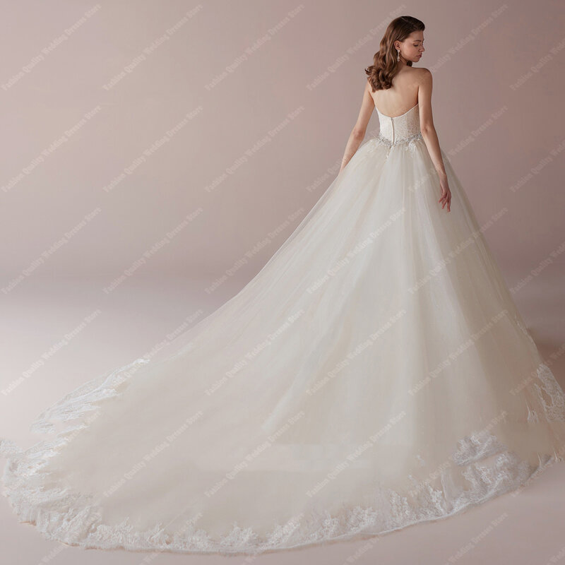 Elegant Sleeveless Wedding Dress Illusion Applique Bridal Gowns Backless Floor Length Tulle Sweetheart Collar Vestidos De Novia