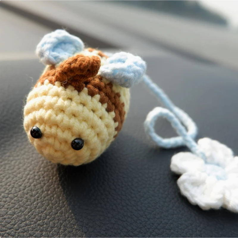 Breloques d'abeille tricotées à la main, pendentifs clés faits à la main, crochet, décor de voiture, fleur d'abeille, ornements suspendus de voiture, artisanat