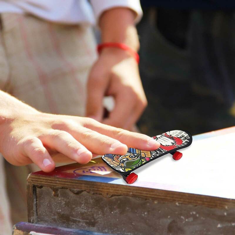 Mini Finger สเก็ตบอร์ด Fingerboard ของเล่นนิ้วมือสกูตเตอร์สเก็ต Boarding คลาสสิกหลายรูปแบบเด็กของเล่น