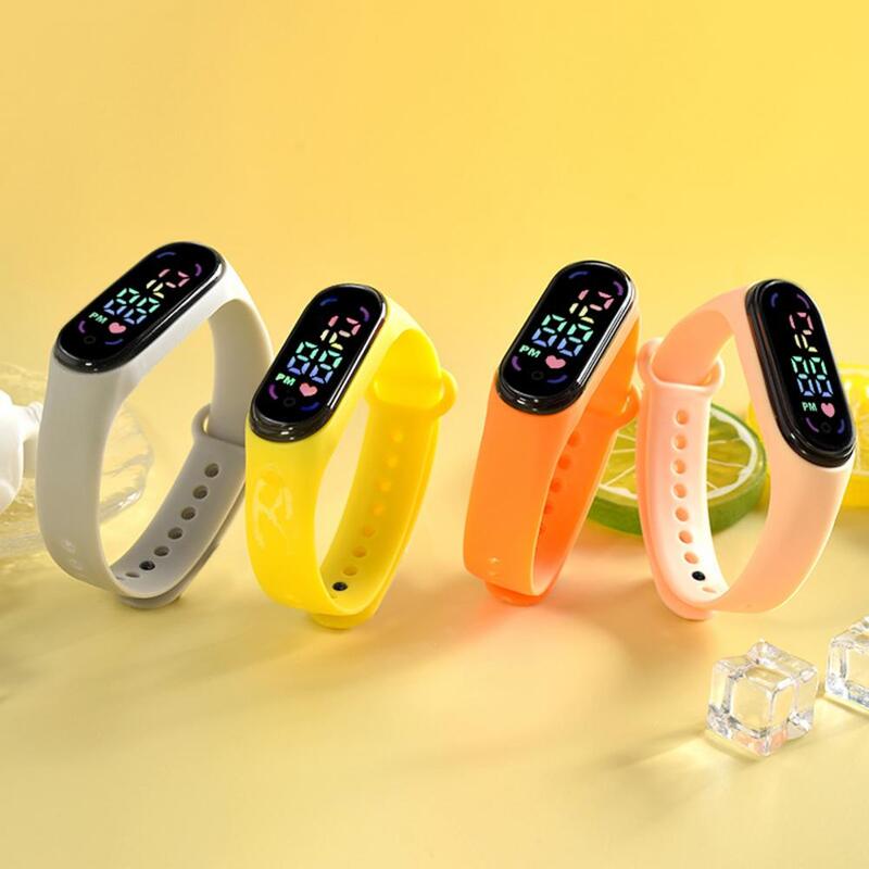 Relógio esportivo eletrônico com display led para crianças, mostrador arredondado, pulseira digital, impermeável, pulseira de silicone, estudante