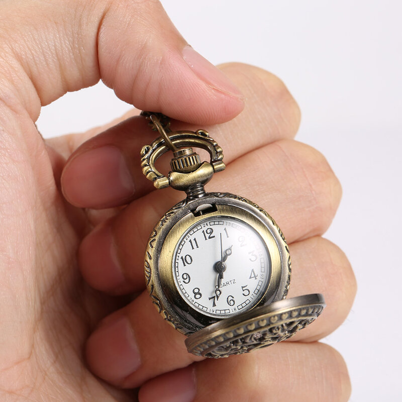 1Pcs Fashion Vintage Women Pocket Watch Alloy Retro Hollow Out Flowers Pendant Clock Sweater Necklace Chain Watches Lady Gift