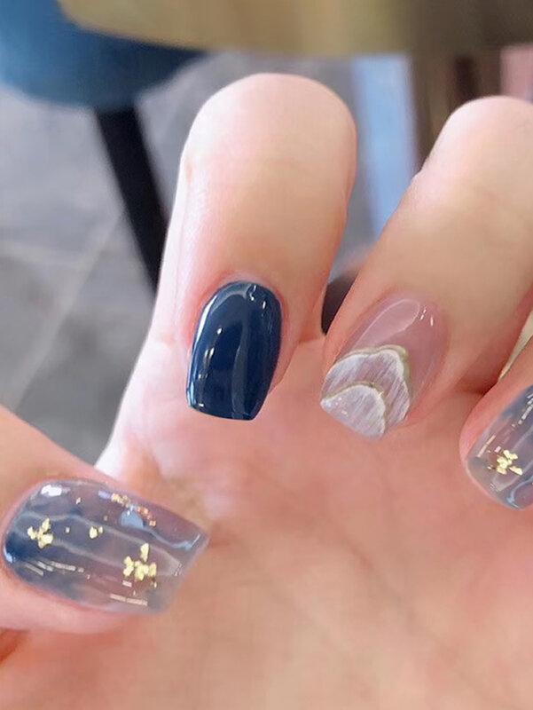 Французский стиль синий размазывание Короткие Поддельные ногти с безвредными и гладкими краями ногти для профессионального маникюра Салон поставки