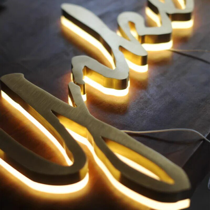 Enseigne publicitaire LED rétro-éclairée en métal doré, logo d'entreprise, acier inoxydable, extérieur personnalisé, lettres de magasin