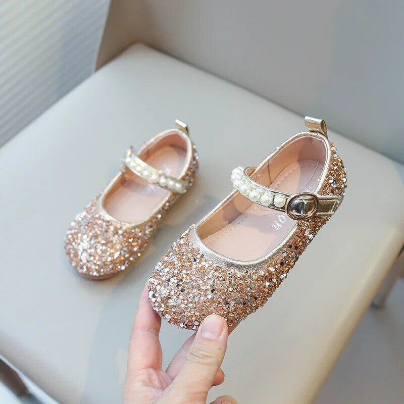 Sepatu Glitter anak perempuan, sepatu datar kulit berkilau untuk anak perempuan, sepatu pesta pernikahan berlian imitasi dengan mutiara