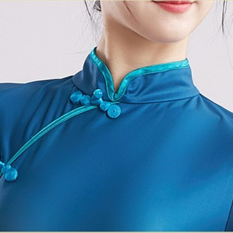 ชุดกี่เพ้าไล่ระดับสีเซ็กซี่ชุดเต้นรำคลาสสิกปกสูงแขนยาวสีฟ้า Hanfu เสื้อผ้าศิลปะพื้นบ้านจีนปีใหม่