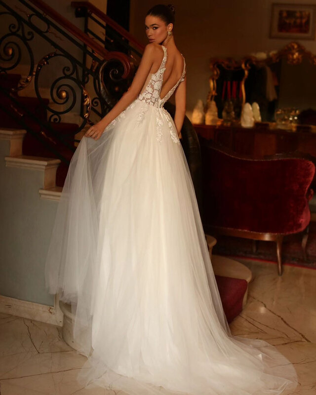 Eleganckie suknie ślubne dla damska suknia de mariée bez pleców suknia dla panny młodej z dekoltem w szpic paski Spaghetti suknia ślubna vestidos de novia