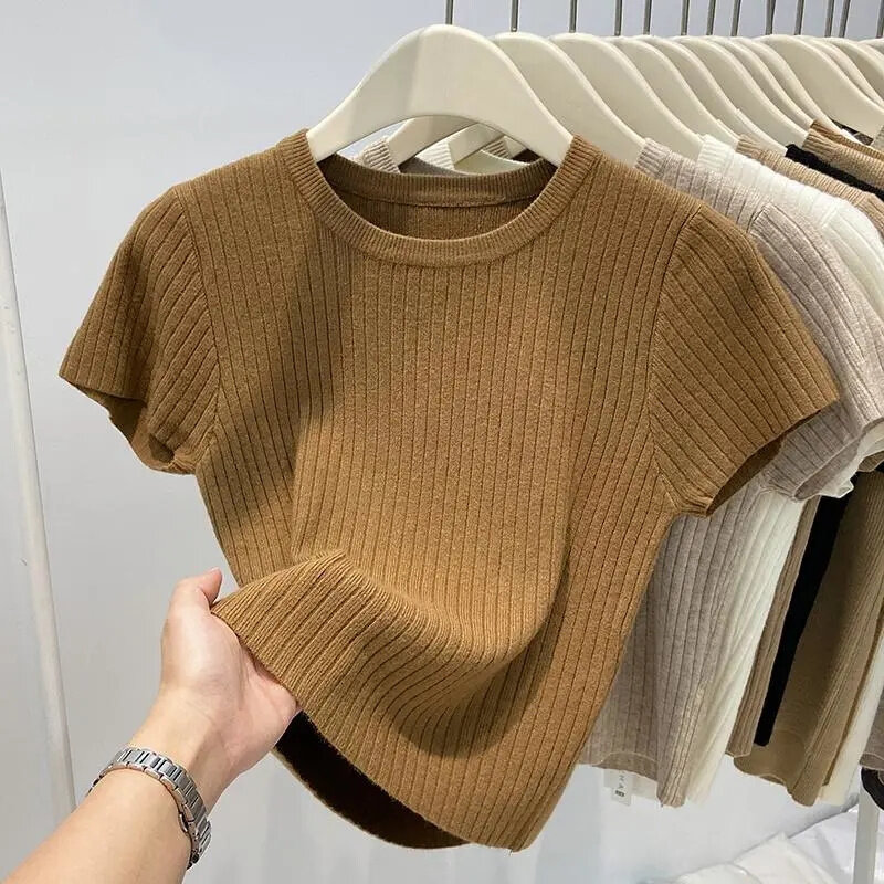 2023 letni damski sweter z okrągłym dekoltem z krótkim rękawem koreański sweter z dzianiny Slim Fit długa koszula dzianinowy Top