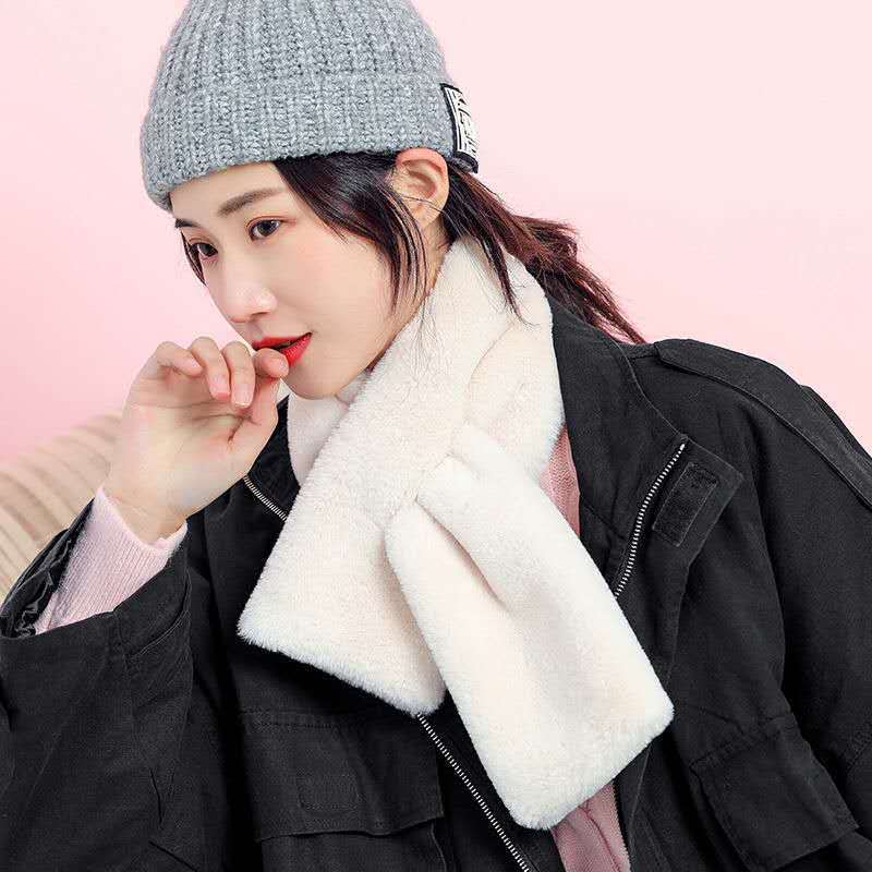 Sciarpa di peluche calda addensata invernale in stile coreano per le donne sciarpe incrociate in pelliccia sintetica tinta unita autunno ragazza sciarpa morbida con anello al collo nuovo