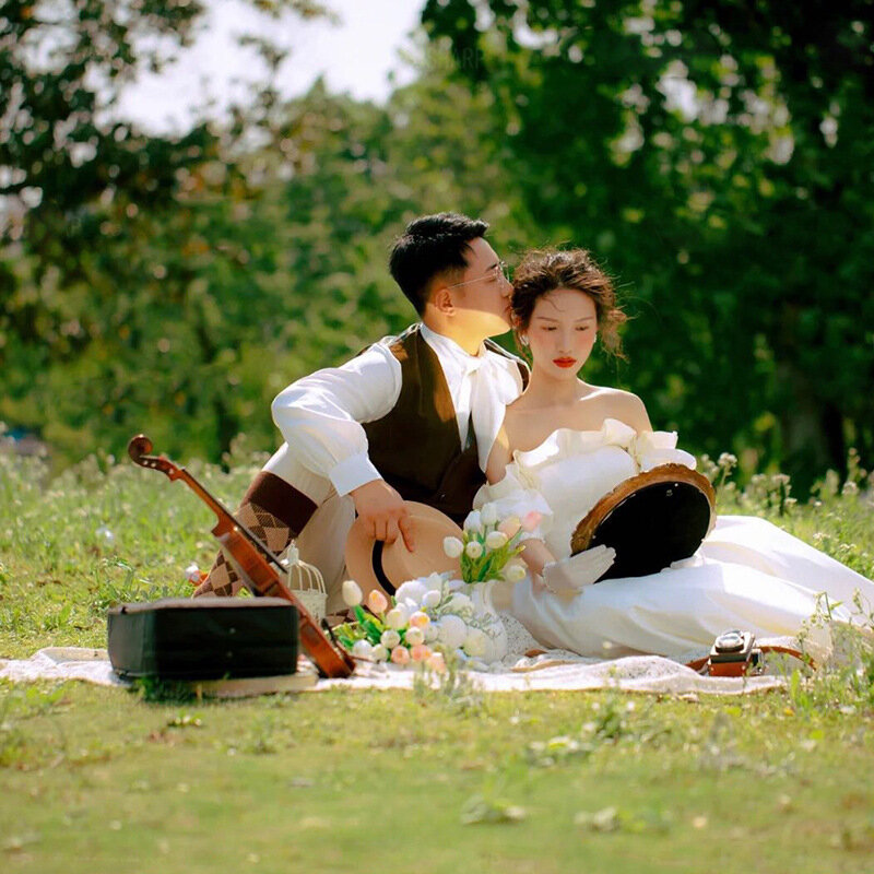Nowa 2024 słodka koreański ślub sukienka modna z falbanami na łódkę i dekoltem suknia ślubna miękka satyna sznurowana damska suknia dla panny młodej