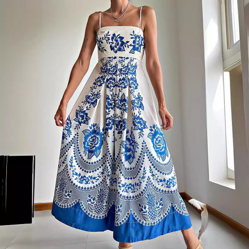 Nowość na wiosnę/lato 2024: symetryczna sukienka z szelkami w stylu etnicznym