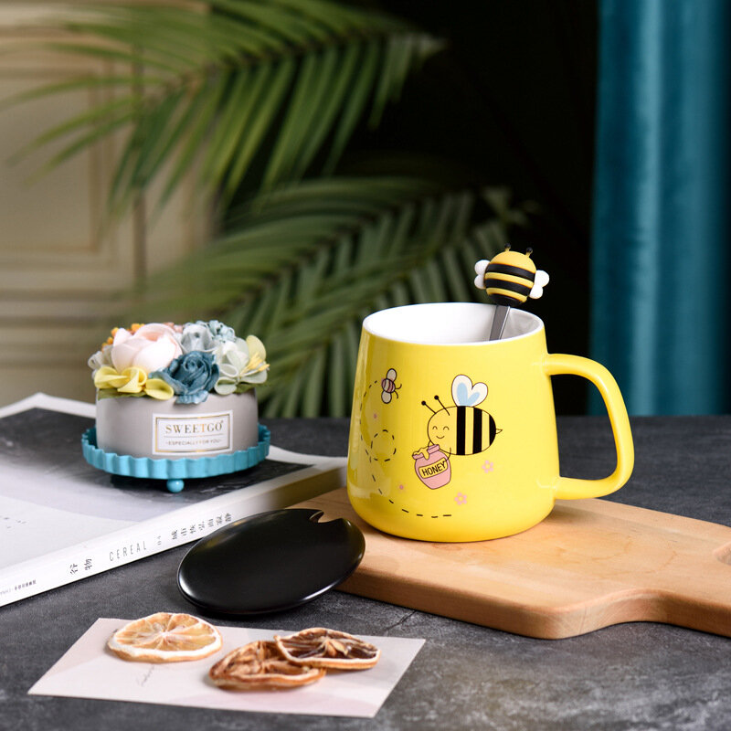 Ceramiczny kubek z pszczołą z łyżeczką Ceramiczne filiżanki do kawy Darmowa wysyłka Oryginalne kubki śniadaniowe Prezent świąteczny Zestawy filiżanek do kawy