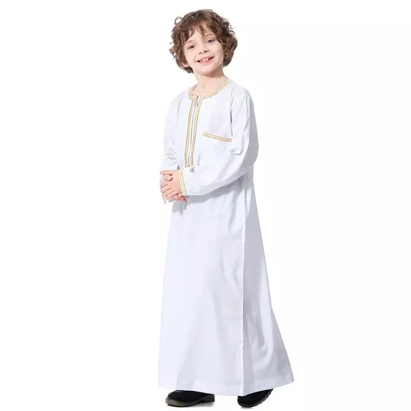 I ragazzi musulmani vestono il colletto tondo ricamato maniche lunghe abito abito Arabia saudita Abaya caftano Jubba Thobe vestiti islamici