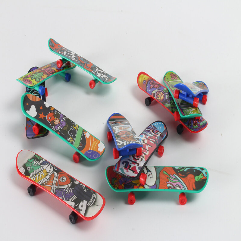 Mini Finger Skateboard plastica Finger Finger Skateboard Toys tradizionale classico ragazzi e ragazze giocattoli divertenti regalo di compleanno di natale