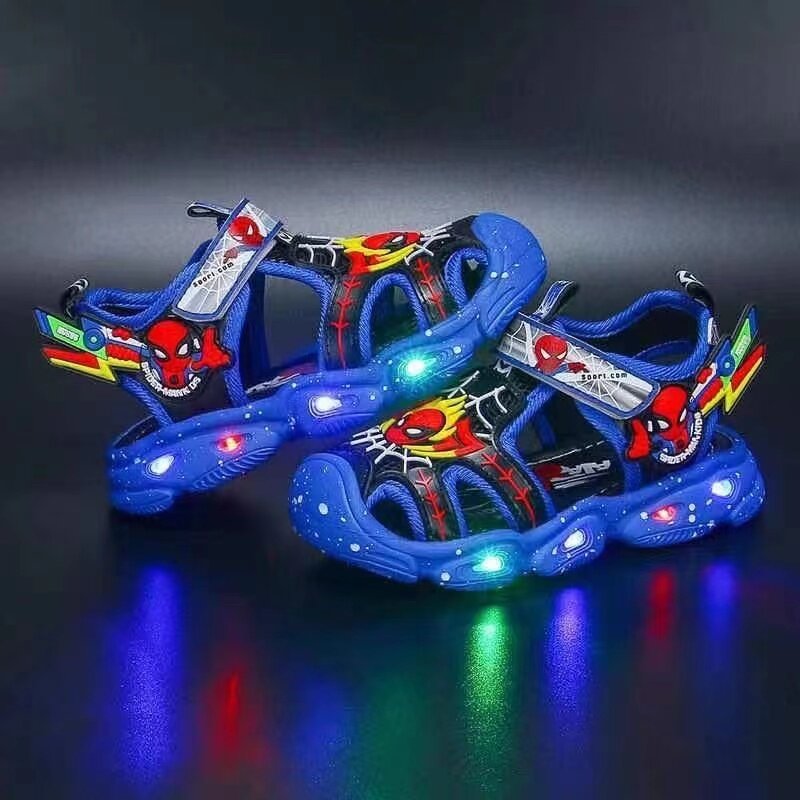 Летние детские сандалии со светодиодной подсветкой, мультяшный Человек-паук, детские ортопедические детские тапочки с закрытым носком, спортивная мягкая пляжная обувь для девочек