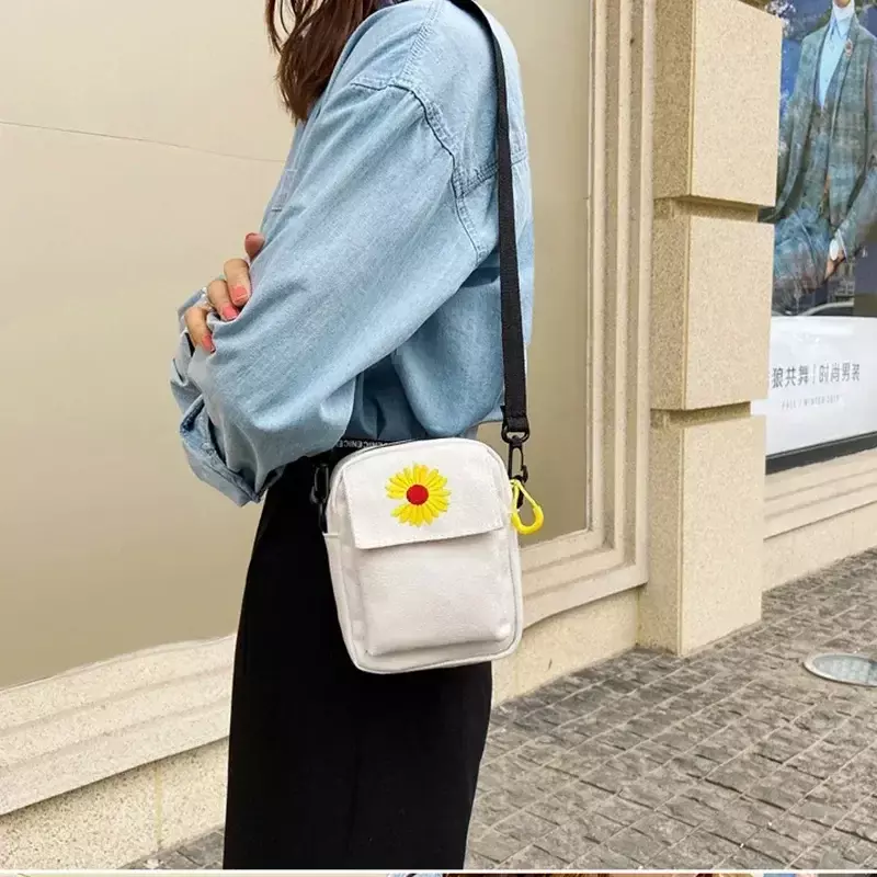 LAB01  Women's Single Shoulder Bag Fashion Solid Color Casual Handbag Outdoor Daisy Canvas   Cross-body 