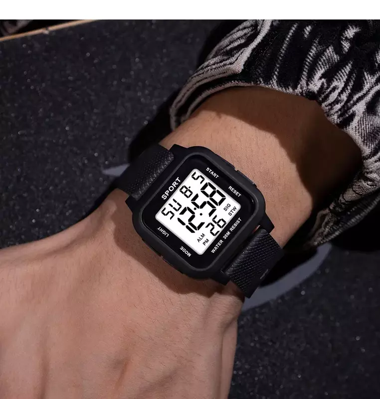 Yikaze นาฬิกาโครโนปลุก Jam Tangan Digital นาฬิกากีฬาผู้ชายสีดำ3Bar กันน้ำนาฬิกาทหารผู้ชาย LED นาฬิกาข้อมืออิเล็กทรอนิกส์