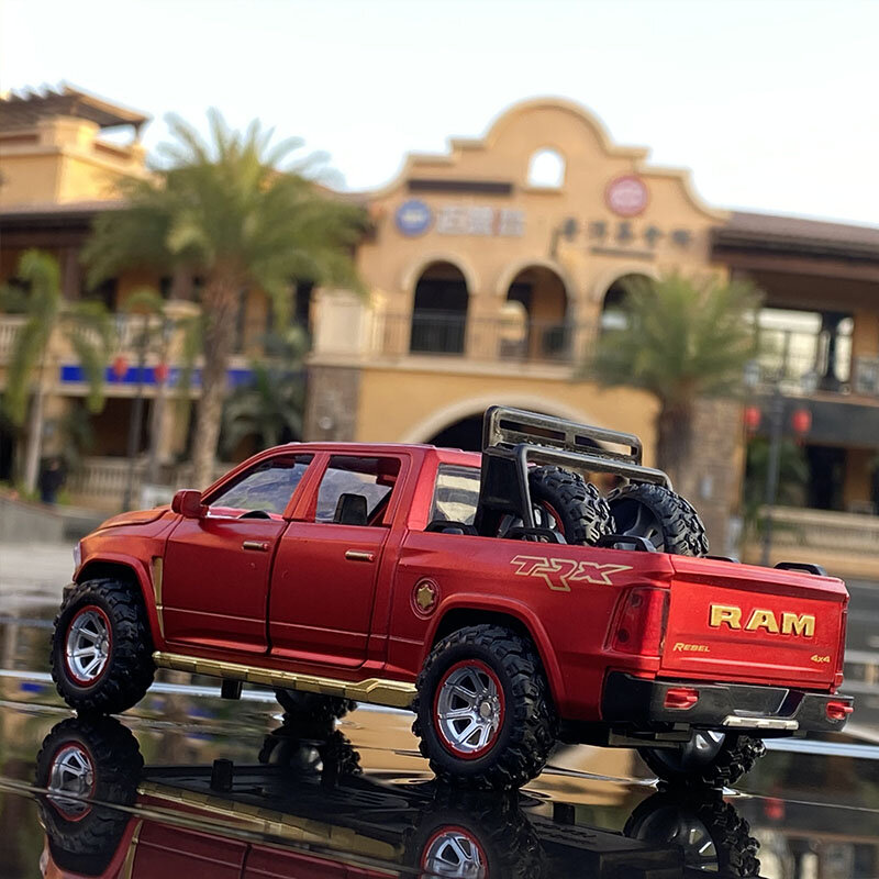 Coche de juguete de Metal para niños, modelo de camioneta Dodge Ram TRX 1:32, sonido y luz, extraíble, fundido a presión y juguetes, vehículos coleccionables, regalo