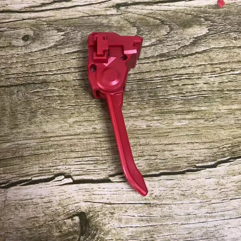 Один красный триггер для ручки запуска