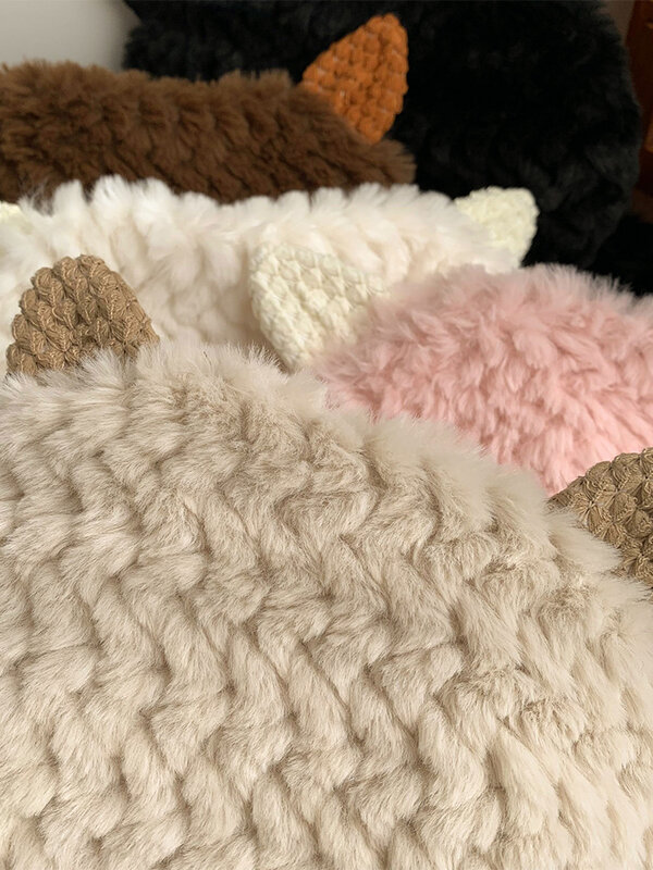 小さな羊の帽子,子供の秋と冬の韓国のバージョンのかわいいおもちゃ,柔らかいぬいぐるみ,暖かい厚い耳の保護を示します