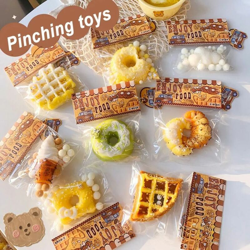 TPR Waffle Donut Pinch Brinquedos, Divertimento dos desenhos animados, Simulação, Comida deliciosa, Pinch Music Fidget Brinquedos, Rebound lento, Squeeze Food Brinquedos
