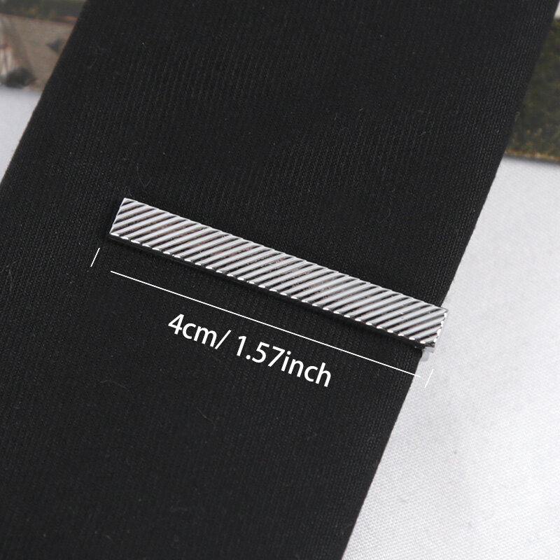 Fermacravatta per uomo accessori per cravatte cravatte color argento tono metallico chiusura a barra semplice chiusura pratica fermacravatta fermacravatta maschio
