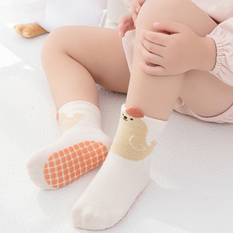 Kaus kaki lantai bayi, kaus kaki bayi lembut kartun imut Anti selip balita Musim Semi 2023