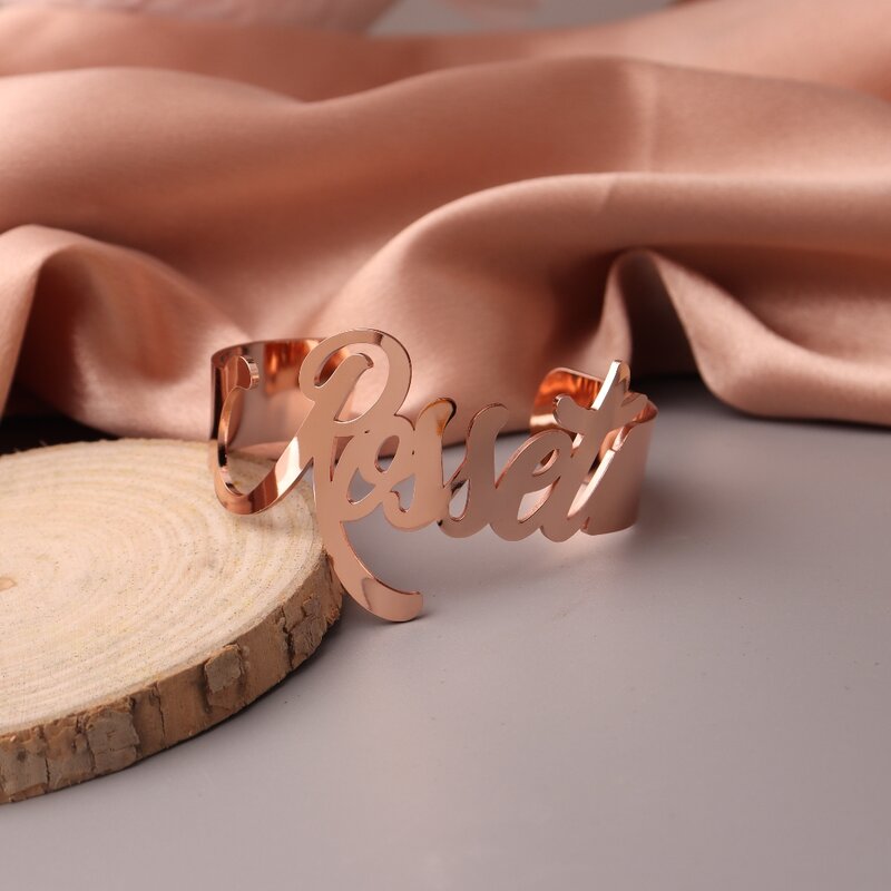 Brazalete de acero inoxidable con nombre personalizado para mujer, pulsera de oro y plata, abalorio personalizado, regalo de joyería para el Día de San Valentín