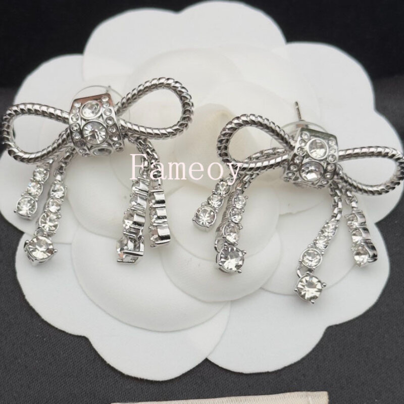 Boucles d'oreilles pendantes incrustées de cristal rond pour femmes, nouvelle mode 2024