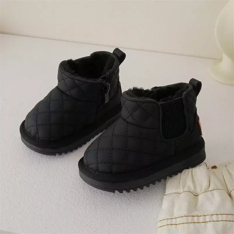 Winter 2024 New Children Snow Boots Boys Girls Soft Warm Short Boots with Thick Fur Princess Shoes Retro Cotton Shoes Baby Boots