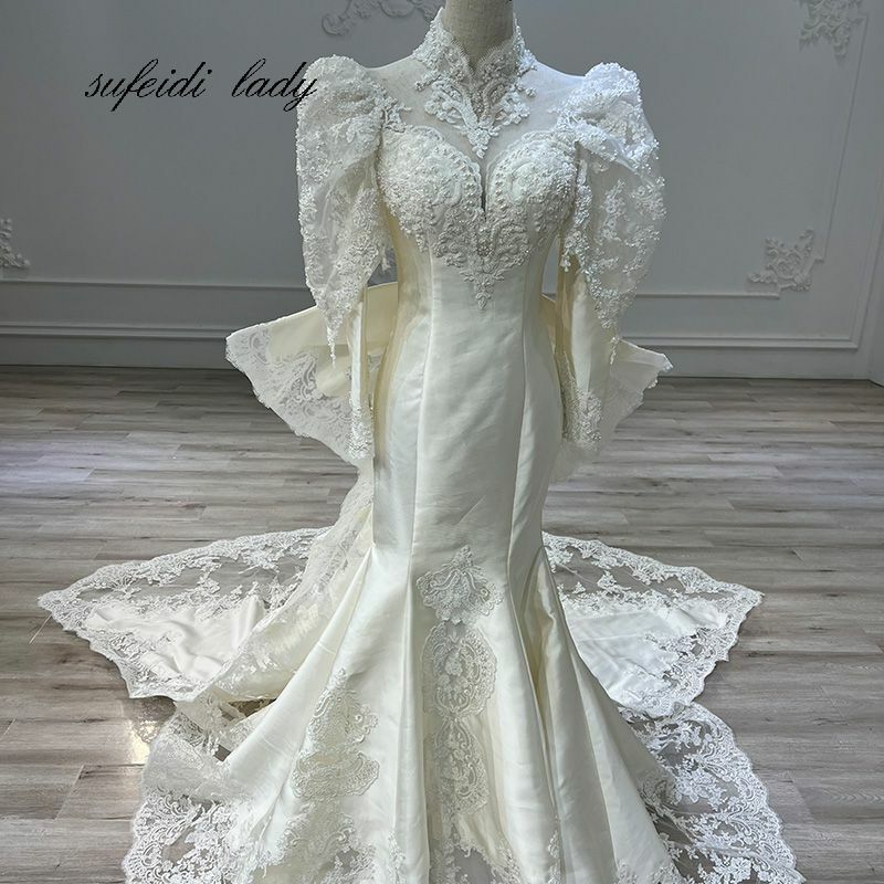 2022 Satin Mermaid Wedding Dress Lace Applique Bridal Gown Removable Trailing Design