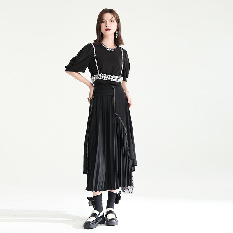 フランスのレトロなツーピースプリーツハーフスカート,女性用,黒のバブルスリーブTシャツ,上質なTシャツ,新しい夏のコレクション2024