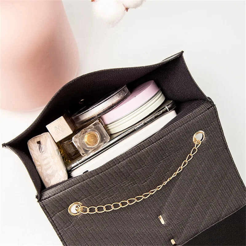 Fashion Tassel Flap Crossbody Bags V Pattern Mini Chain Shoulder Bag for Women Pu Leather White/Black Casual Travel Square Bag