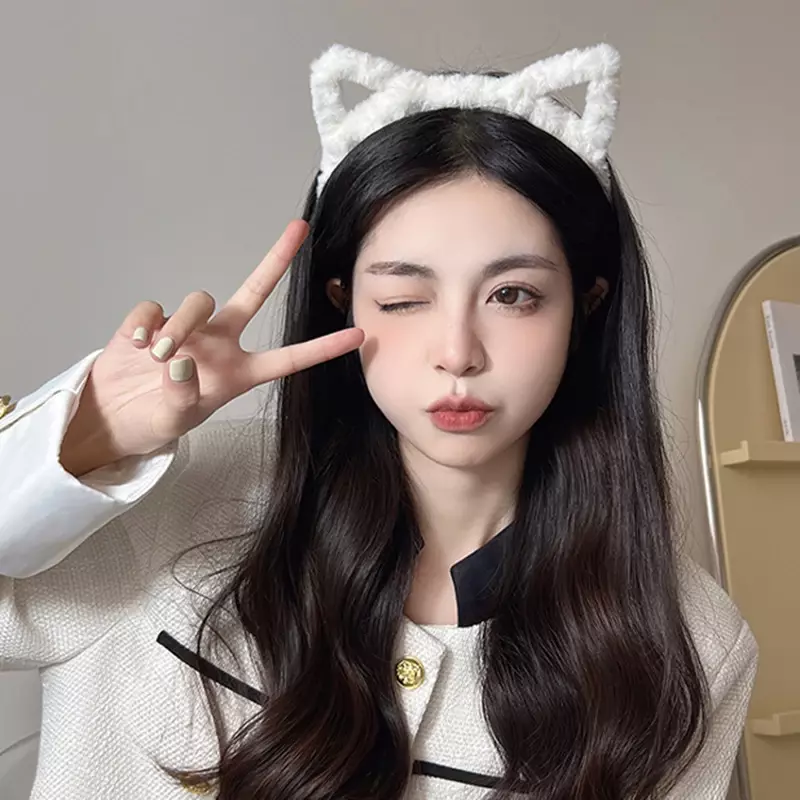 Opaski na głowę z pluszowy kot uchem Lolita dziewczęce z kreskówek futrzane opaski do włosów obręcz dla kobiet przebranie na karnawał ozdoby do włosów imprezowe akcesoria koreańska ozdoba do włosów