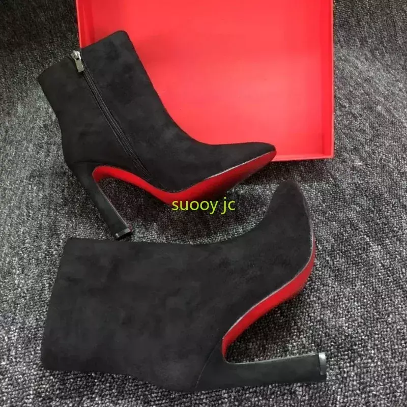 Роскошные высококачественные модные пикантные ботинки со стразами на красной подошве женские ботильоны с острым носком Модные осенние ботинки