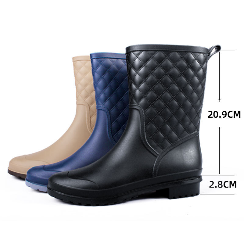 Botas de chuva xadrez casual para mulheres, sapatos de água meio bezerro para senhoras, slip-on meio tubo, moda feminina, novo